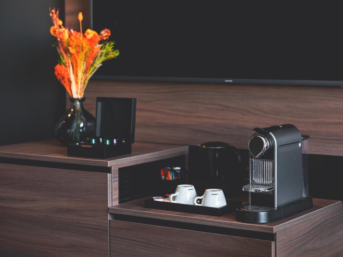 فندق نوفوتيل باريس فوجيرارد مونبارناس المظهر الخارجي الصورة